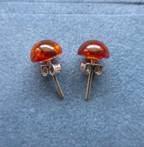 Bernsteinohrstecker halb kugel - bernsteinohrstecker,